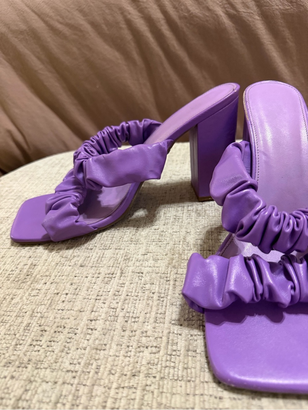 Colin Stuart Lavender Ruched Square-Toe Slide Heels - Picture 3 of 5